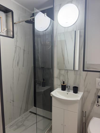Ap 3 camere decomandate renovat et 1 Strand central