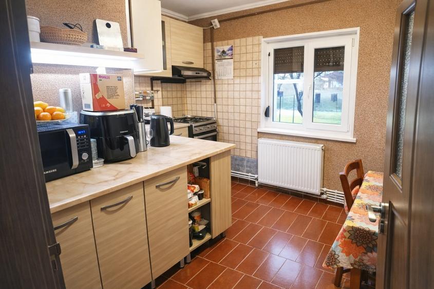 🙋Cora Bratianu 🔸 3 Camere 77m² Mobilat Utilat Izolat Centrala pe Gaze Rulouri