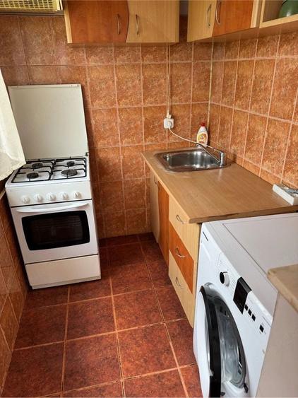 Apartament 2 camere | Dacia | Etaj 4 cu acoperis | AC | 42 mp