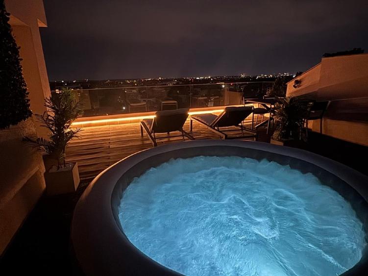 Rooftop Penthouse Traversant cu Terasă Panoramică