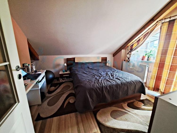 Apartament la casa cu 4 camere, zona centrala, Oradea, Bihor