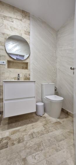 SINAIA-CENTRAL, DE VANZARE APARTAMENT CU 2 CAMERE SI 2 BAI !!!