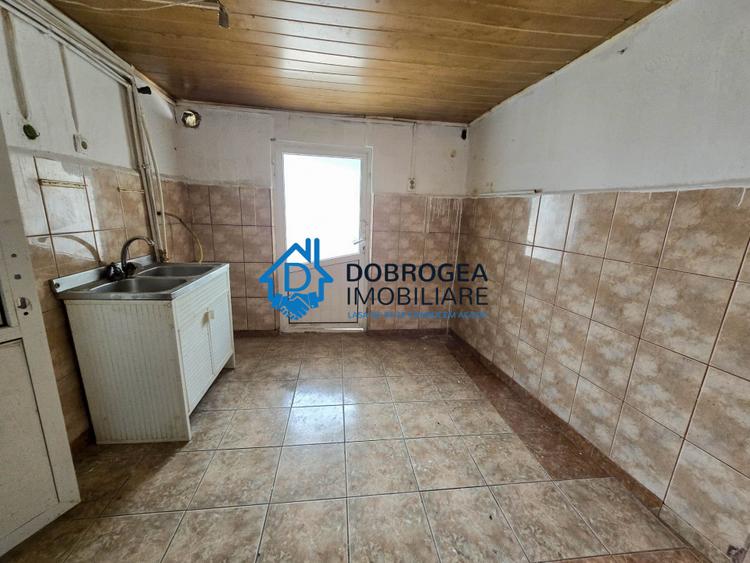 ZONA CENTRALA- CASA 3 CAMERE, TEREN 165MP