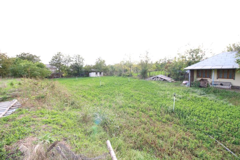 Vand casa in Schela cu toate utilitatile -65.000euro neg