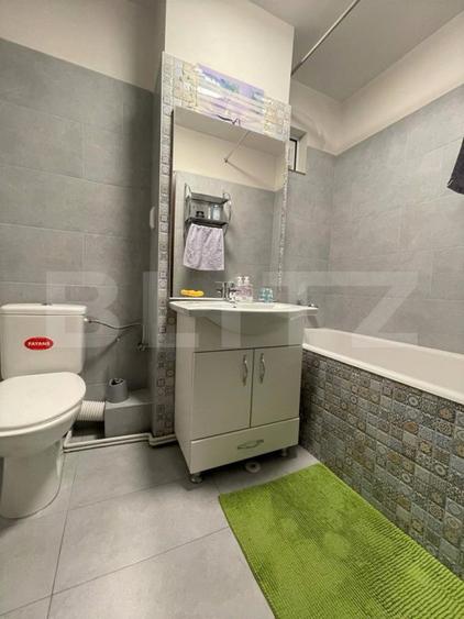 Apartament 3 camere, decomandat, 80 mp, balcon, Piata Cipariu