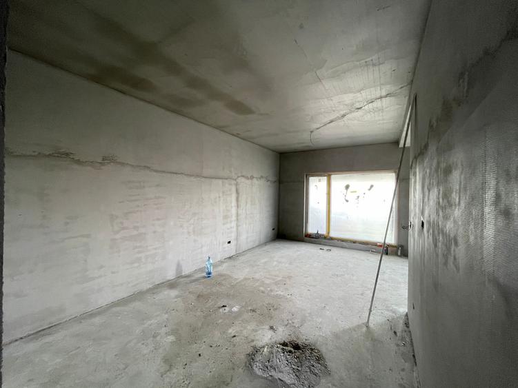 Duplex pe parter - 3 camere -Mosnita Noua