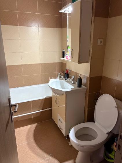 Apartament de închiriat  - 7