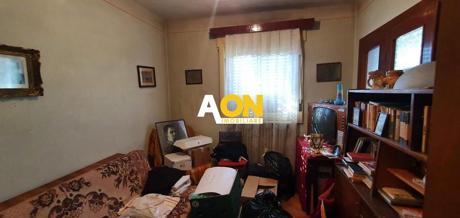 Casa cu 5 camere, 768 mp teren, Cetate