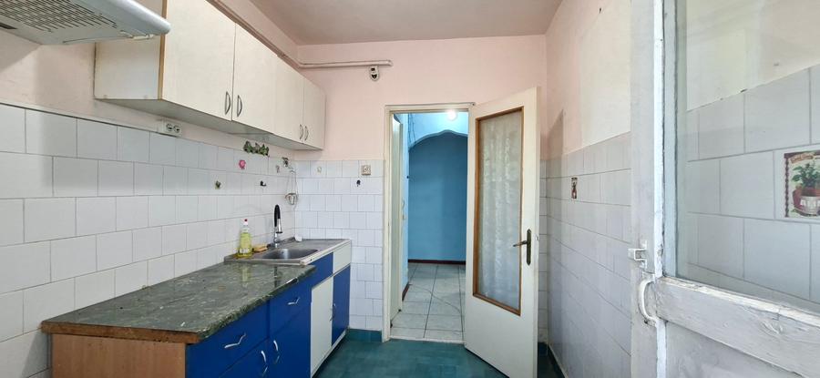 Apartament cu potențial, 59 mp, zona General – utilități separate