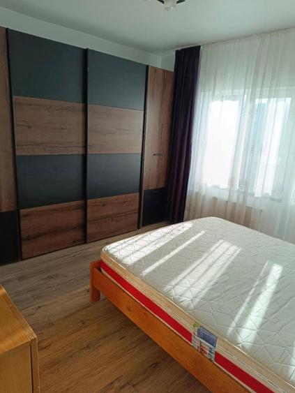 Apartament spațios cu 4 camere + living, în bloc nou – Calea Moldovei