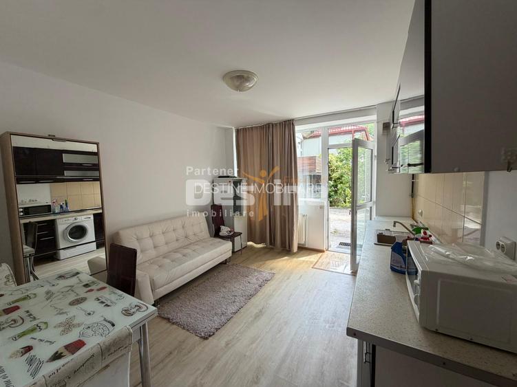 Casa cu 6 unitati, doua locuri de parcare si curte, pozitie excelenta- AFI Mall - 4
