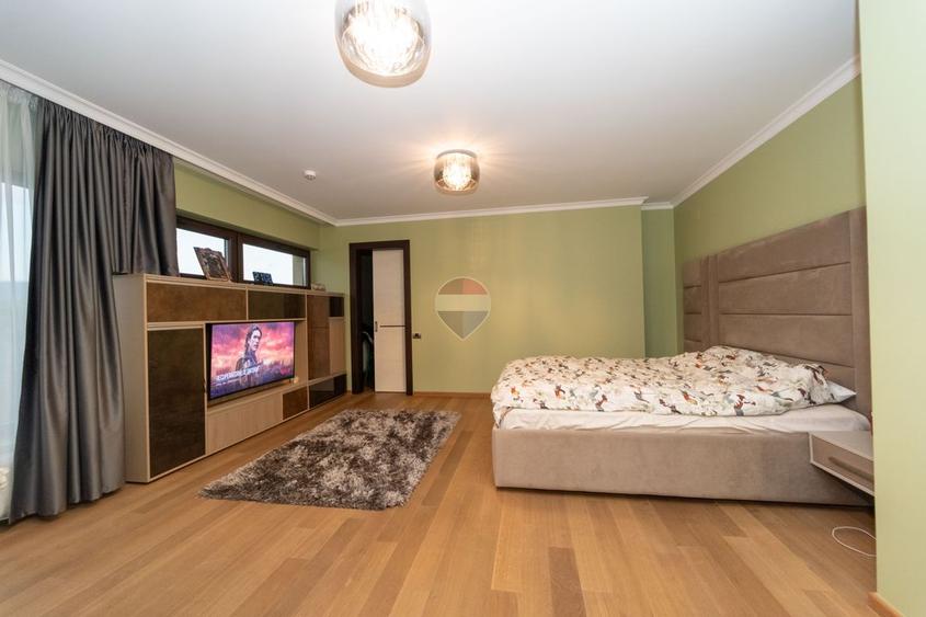 Casă / Vilă premium cu 6 camere de vânzare in Brasov