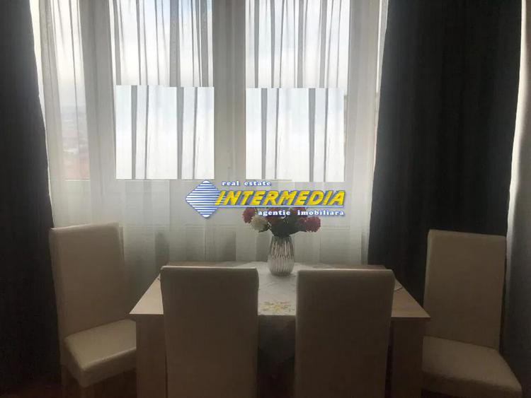 Garsoniera decomandata Alba Iulia zona Cetate/ Bulevard