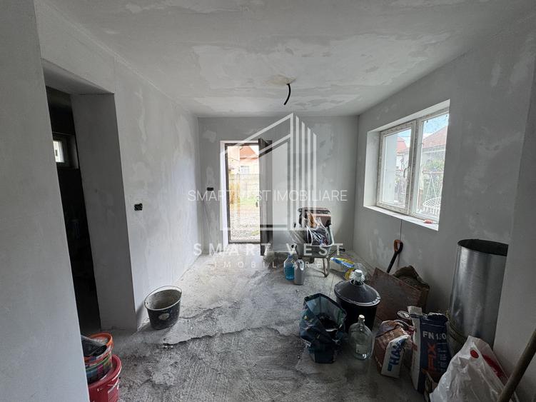 Casa semifinisata cu intrare comuna | 53 mp utili | Strada Luceafărul - 4