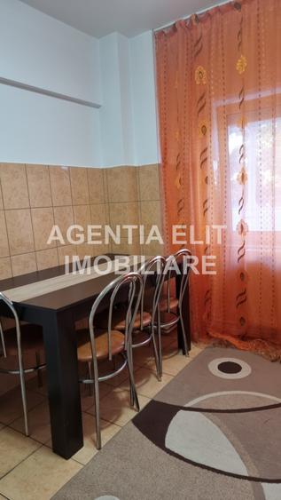 Apartament 2 camere, zona Spitalului de copii, spatios