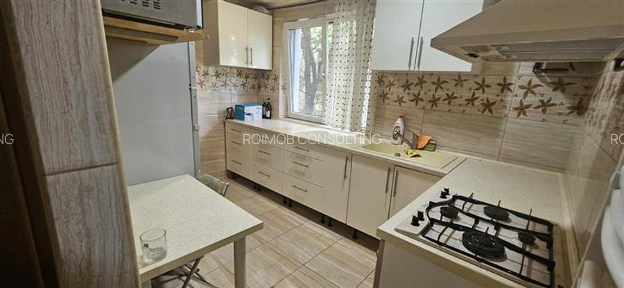 Apartament 3 camere in vila etajul 1+2 camere amenajate la mansarda, zona Emines - 12