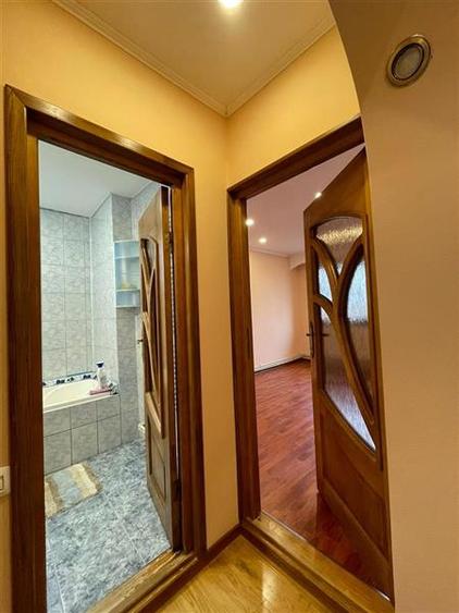 Apartament 3 camere de vanzare zona Vest -Tulcea