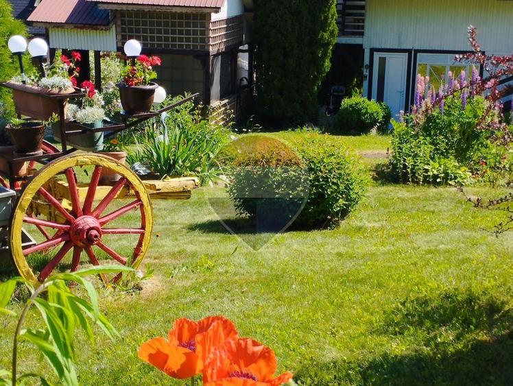 Pensiune - Domeniu montan - Casa si cabana 14 camere de vânzare