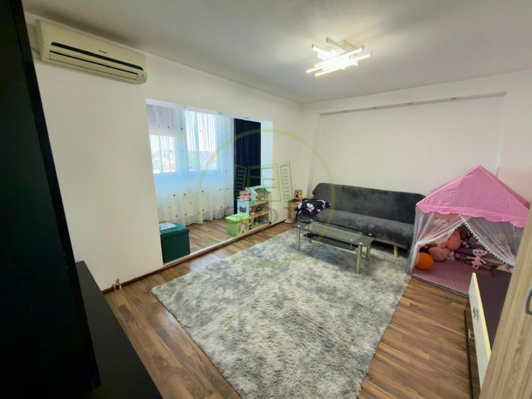 Apartament 3 camere, decomandat, 67.91 mp, cartier Rovine, zona Scoala 21