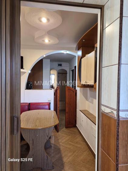 Apartament 3 camere decomandate, Lapus, 2/4 - 6