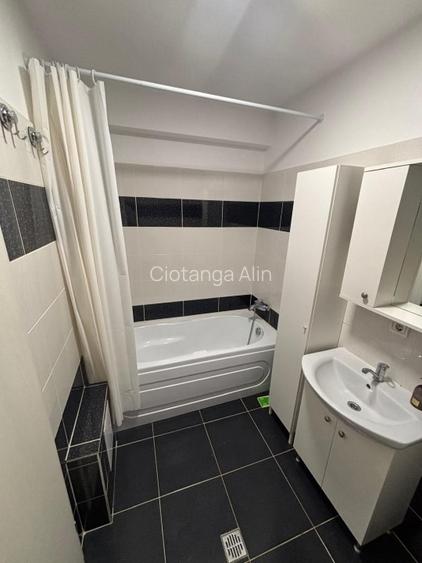 Apartament 3 camere PROPRIETAR / parcare subterană