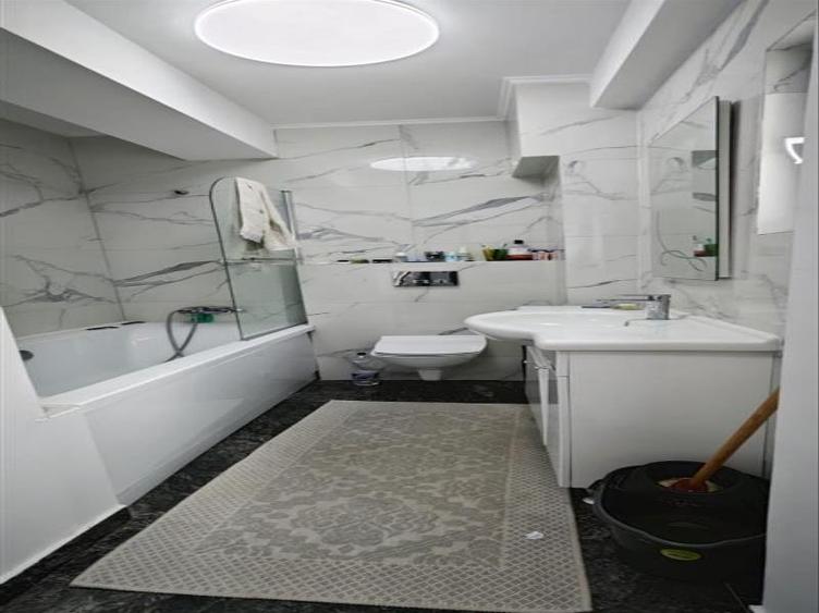 Apartament 3 camere Lux cu Loc de Parcare, Bucsinescu