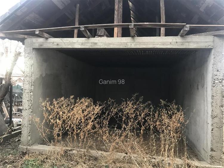 Casa de vanzare in Golesti, parter si etaj , 220 mp construiti , teren 916mp, la - 12