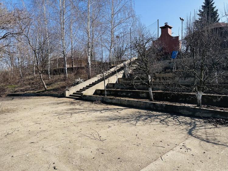 Domeniu splendid 2500 mp teren pe malul lacului Morii, vila 300 mp, Rosu-Chiajna