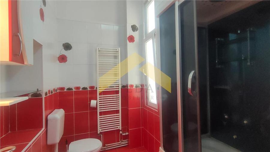 Apartament cu 4 camere de inchiriat zona Podgoria