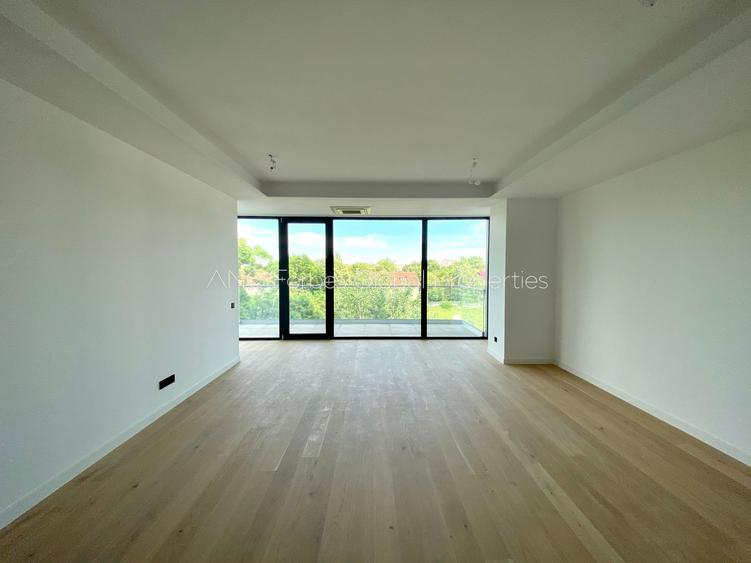 Apartament elegant cu vedere spre Parcul Verdi - Un refugiu urban cu stil