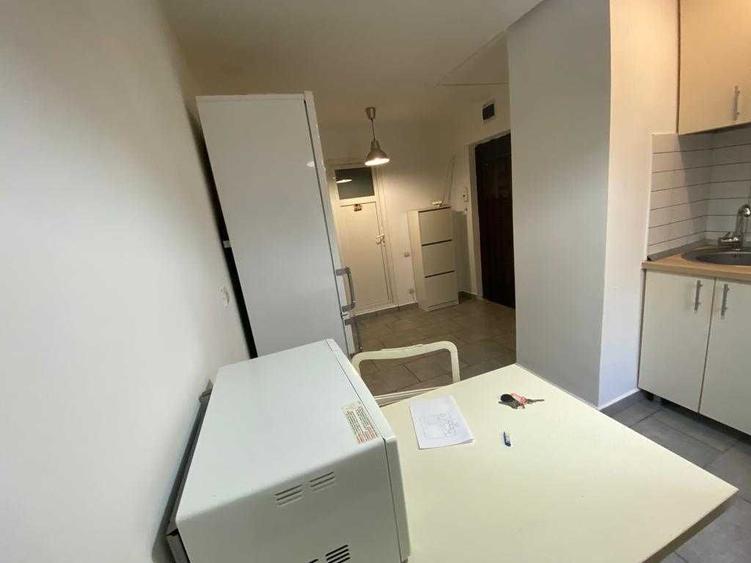 Garsoniera de vânzare Lujerului