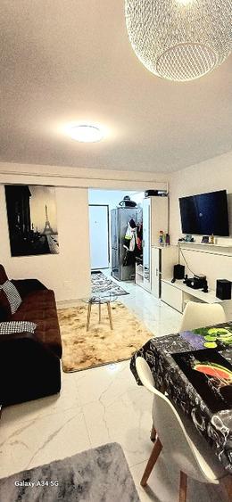 Închiriez apartament 2 camere open space