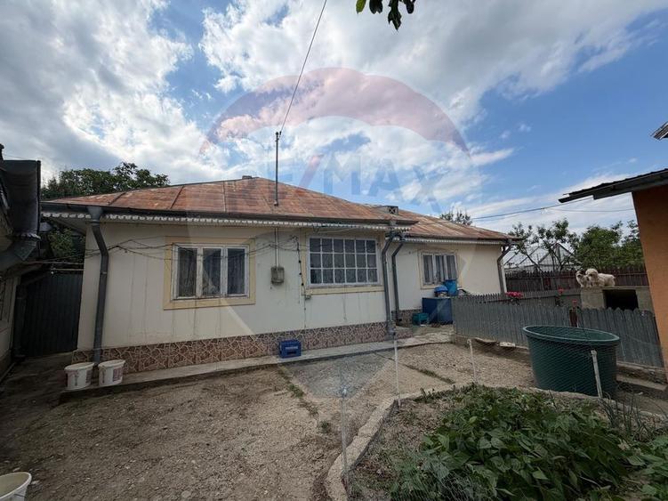 Casa si spatiu comercial (P+1 ) de vanzare
