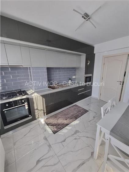 Apartament tip penthouse 2 camere si terasa proprie