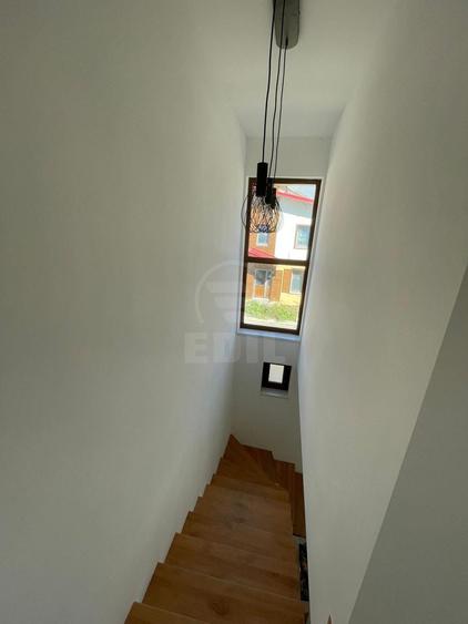 Duplex de inchiriat zona Eroilor central!