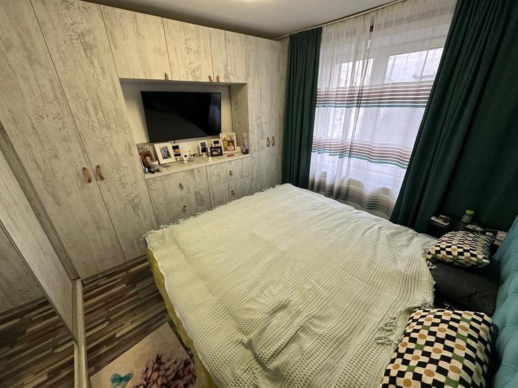 Apartament 4 camere | Calea Moșilor | 82 mp | Centrală proprie | Loc de parcare