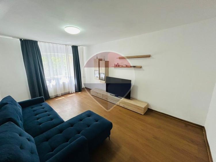 2 camere Rovine,etaj 1 cu centrala