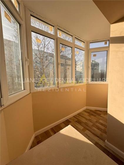 3 Camere Aparatorii Patriei Metrou - 5