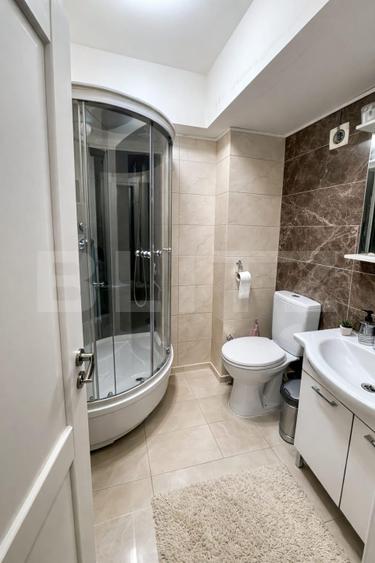 Apartament 3 camere, 55 mp, zona Baza 3