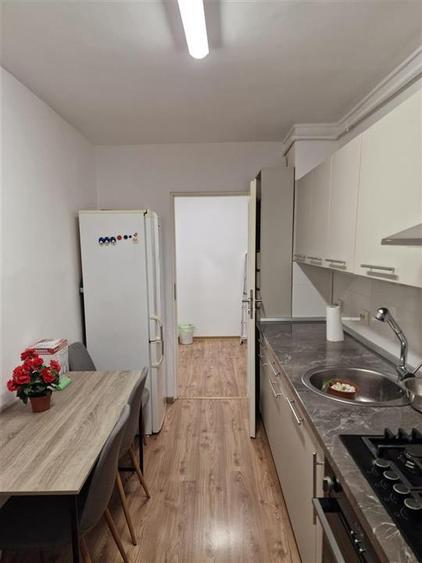 Apartament decomandat cu 3 camere 2 bai in Terezian