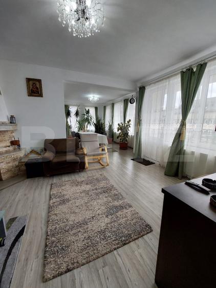 Casa/Spatiu Comercial, 620 mp, pe 3 nivele: demisol, parter, etaj, Zalau