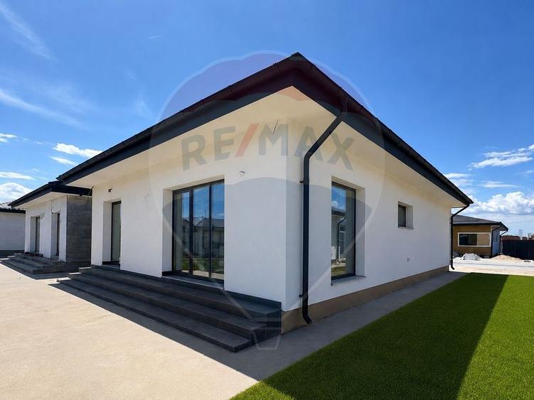 Casa premium in Tunari | Pompa de caldura & tripan | Gata de mutare