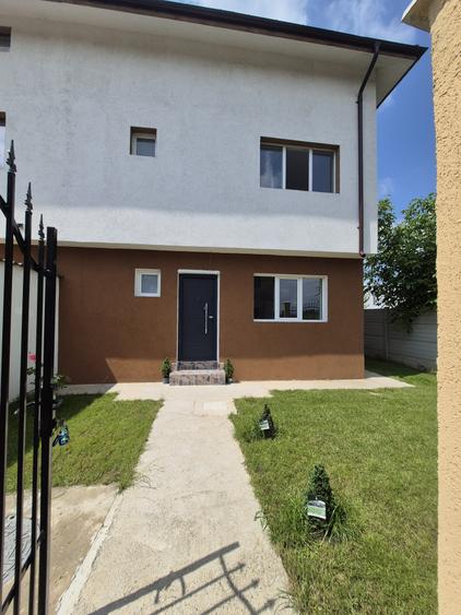 Vila cu 4 cam+mansarda locuibila neamenajata,curte 240 mp,cash,credit,apart+dif