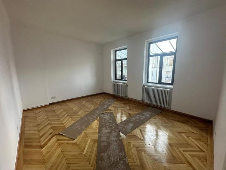 Apartament 5 camere| Unirii | Vila Interbelica| Metrou 13' | nemobilat