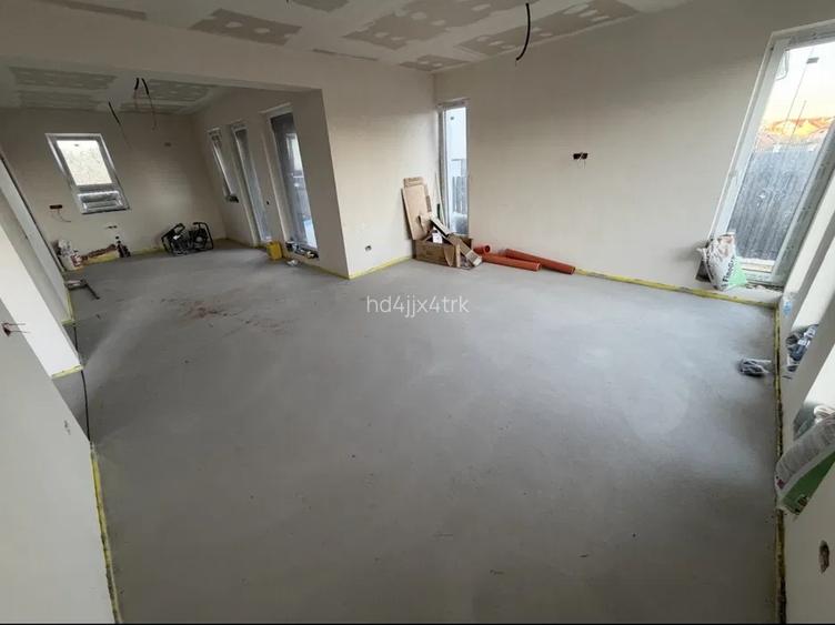 Duplex de vanzare Cetate - Zona piata