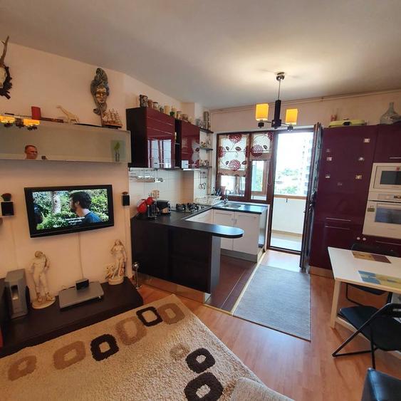 Apartament 3 camere Mihai Bravu, bloc nou cu centrala, 5 minute de metrou, liber