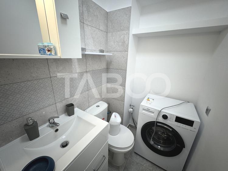 Apartament etaj 3 decomandat cu 3 camere 2 bai 2 balcoane Strand Sibiu