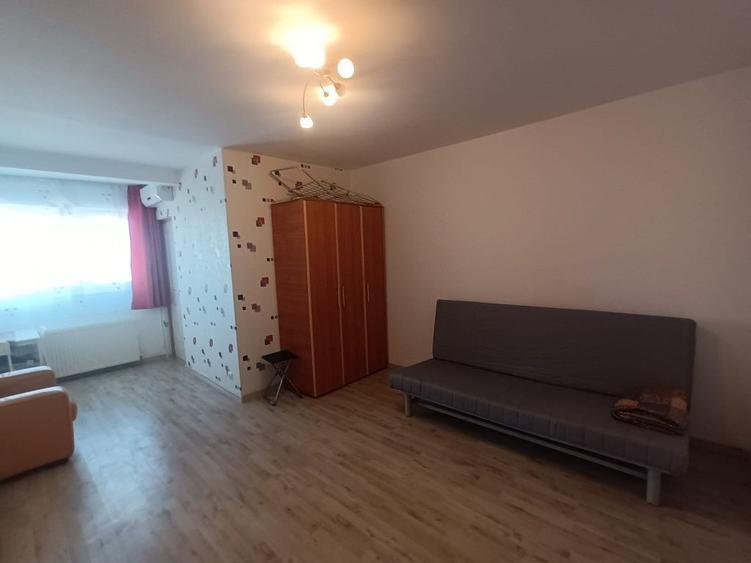 Închiriere Garsonieră Dristor, renovată, mobilată, etaj 5, lângă Kaufland