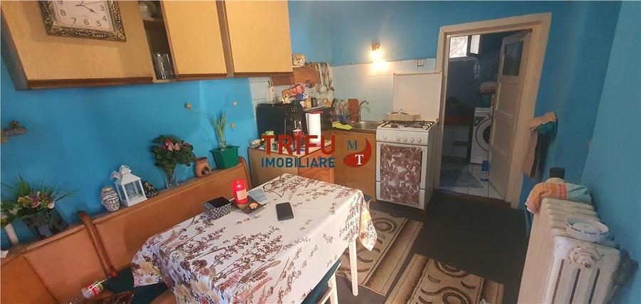 Casa cu teren pentru investitie zona Cetate