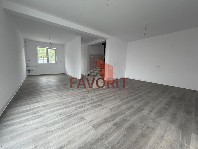Duplex | 4 camere | Asfalt | Finisaje premium | Curte generoasa |